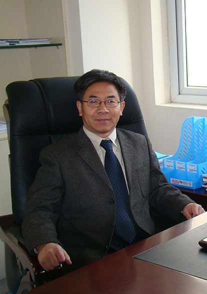 黄明贤.jpg